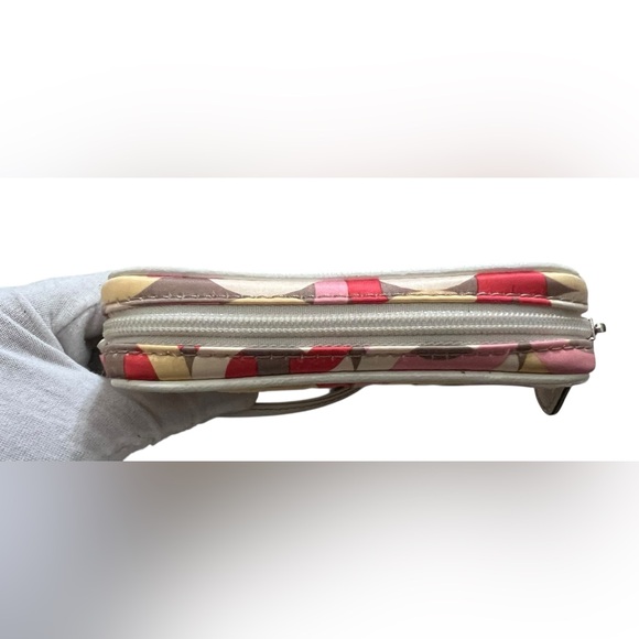 Coach Multicolor Geometric Clutch - Picture 4 of 6